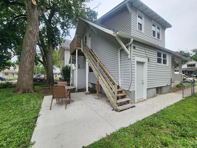 Building Photo - 711 N 30th St