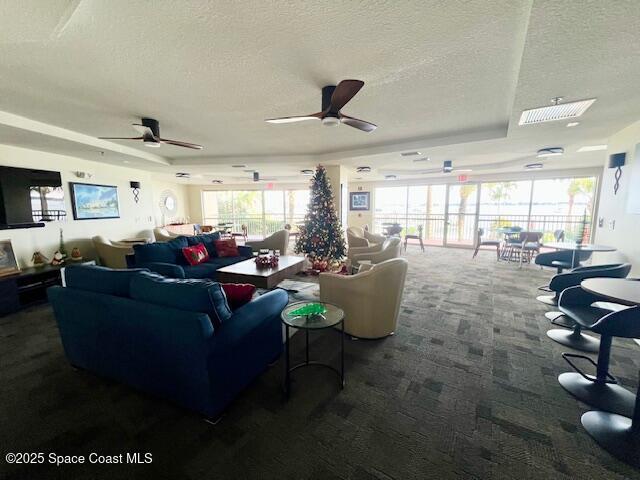 Building Photo - 102 Riverside Dr