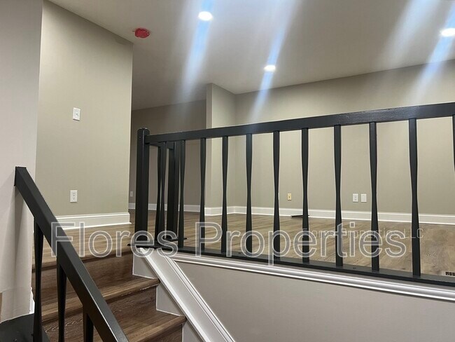 Building Photo - 2183 Smoky View Blvd