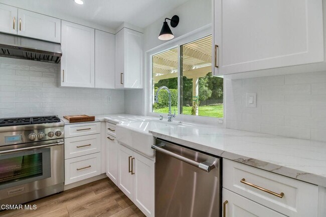 Building Photo - 6823 Castle Peak Dr