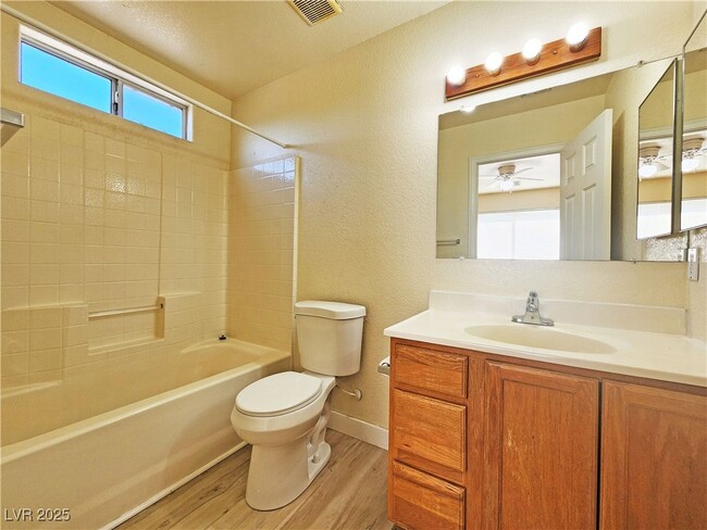 Building Photo - 1081 Marne Ct