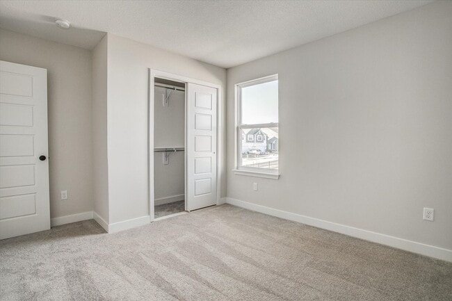 Building Photo - 3744 SW Maryville Pl