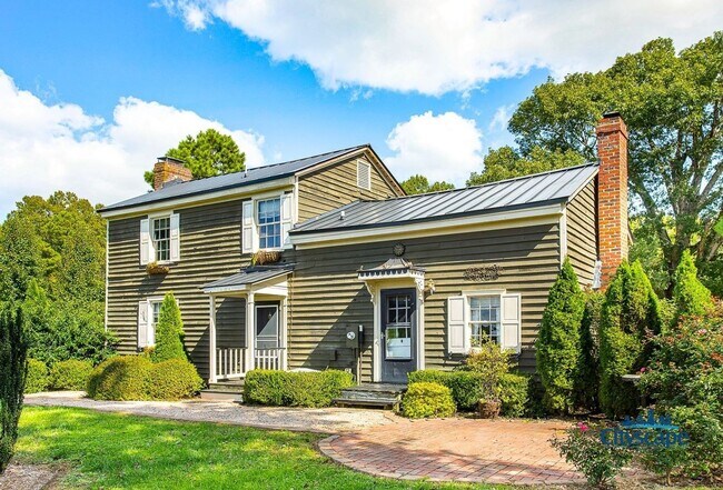 Building Photo - HISTORIC FARMHOUSE ON AN ACRE IN MANAKIN