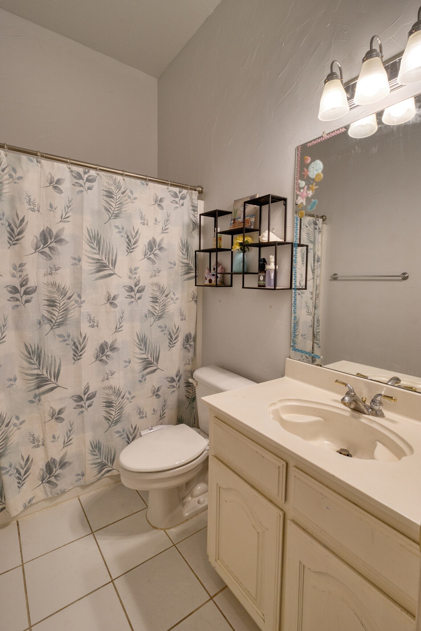 Building Photo - 8755 Sunset Trace Dr