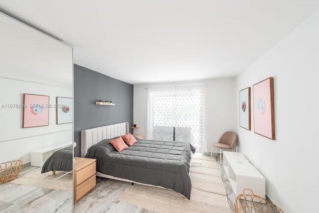 Building Photo - 251 Galen Dr