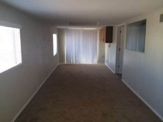 Building Photo - E Minnesota Ave