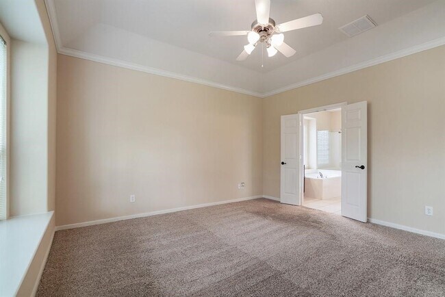 Building Photo - 7211 Emerald Run Ln