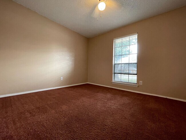 Building Photo - 3/2/2 Grapevine-Colleyville ISD