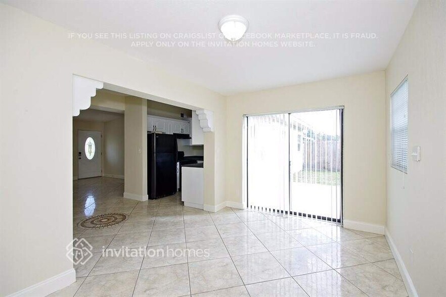Building Photo - 7034 Pender Way