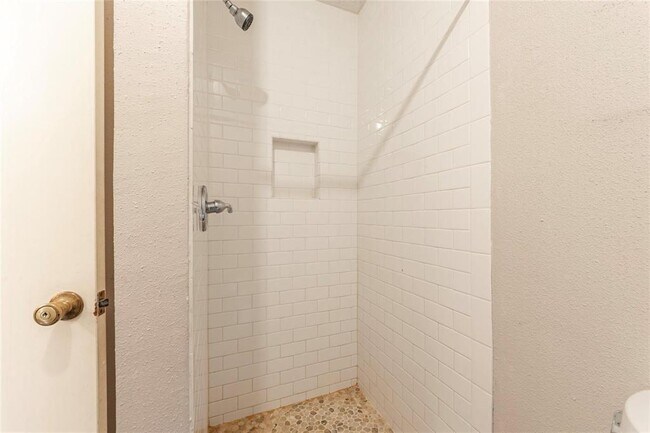 Building Photo - 3310 Ashwyne Ct