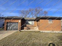 Building Photo - Updated 3 Bedroom Ranch