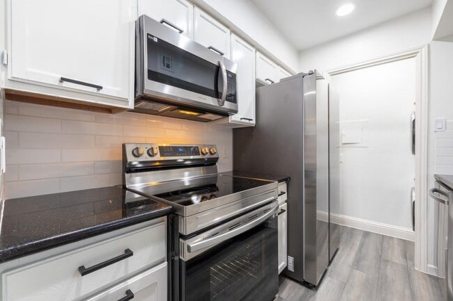 Building Photo - 14600 Fonmeadow Dr