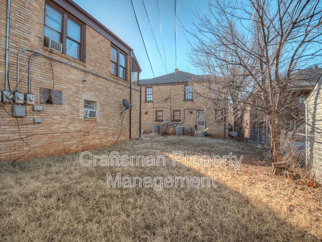 Building Photo - 1801 NW 22nd St