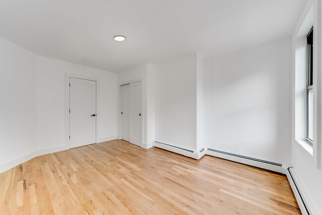 Building Photo - 216 Jefferson St