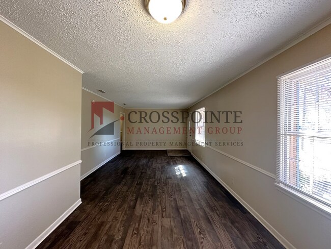 Building Photo - Tour Today! Newly Updated 3 Bedroom 2 Bath...