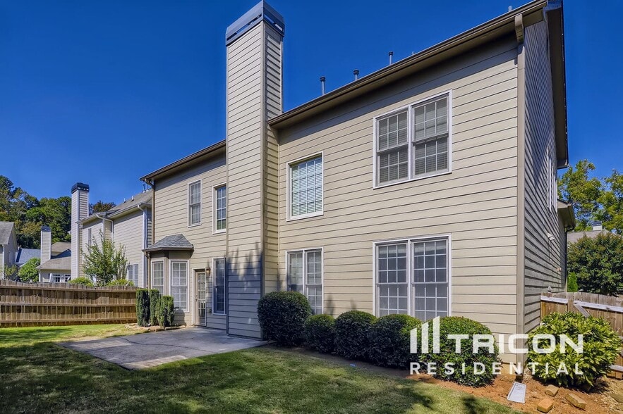 Building Photo - 529 Water Birch Way