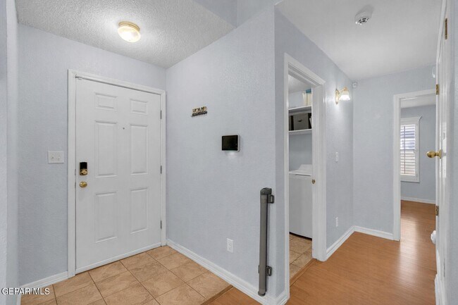 Building Photo - 3092 Tierra Bowles Dr