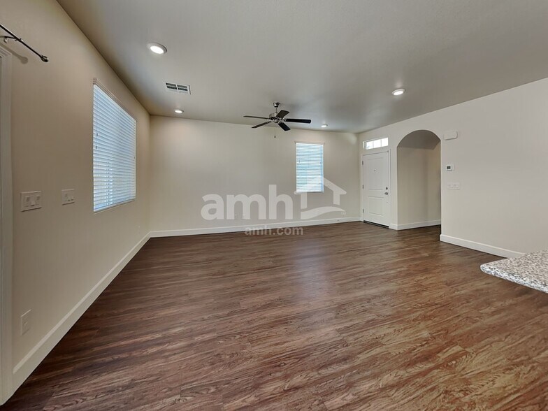 Building Photo - 1714 Viaggio Ave