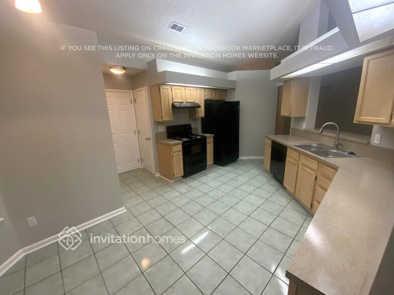 Building Photo - 3080 Marbon Estates Ln S