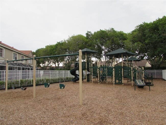 Building Photo - 721 Talavera Rd