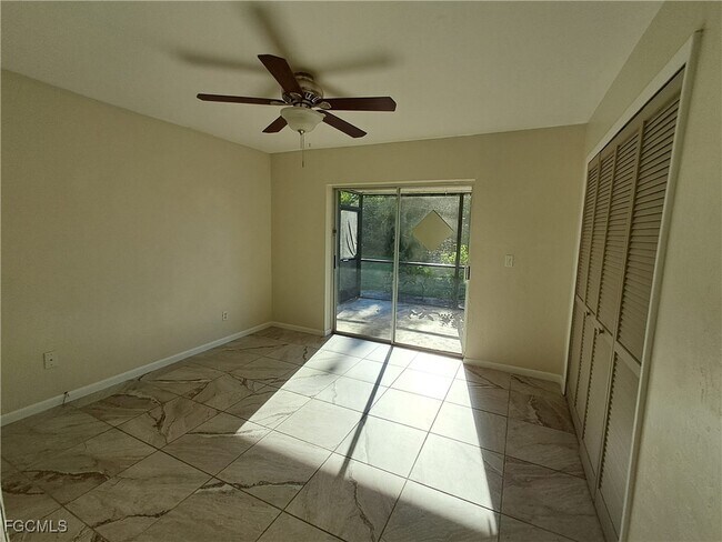 Building Photo - 1238 SE 24th Ave