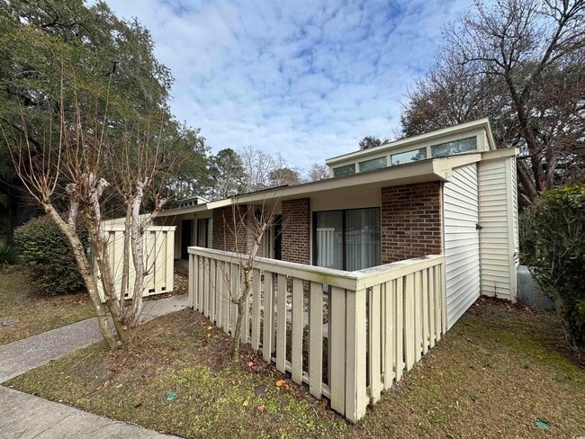 Building Photo - 58 Wedgefield Village Rd