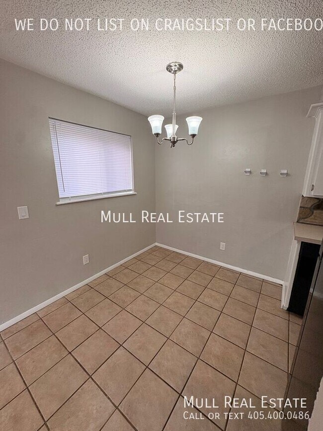 Building Photo - 5704 NW 33rd St