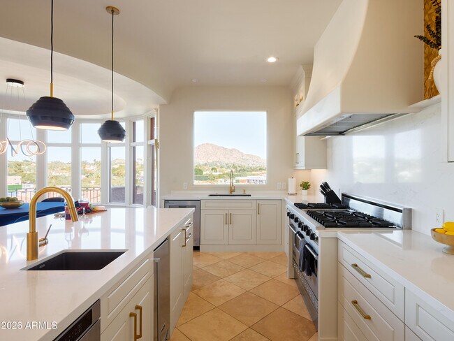 Building Photo - 4490 E Valley Vista Ln