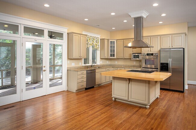 Building Photo - HUGE price improvement and available immediately!! Stunning Governor's Club Chapel Hill home!