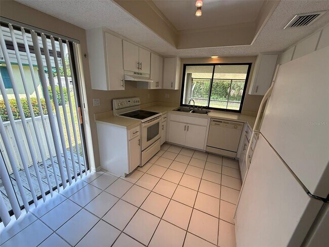 Building Photo - 521 Meridan Ave NW