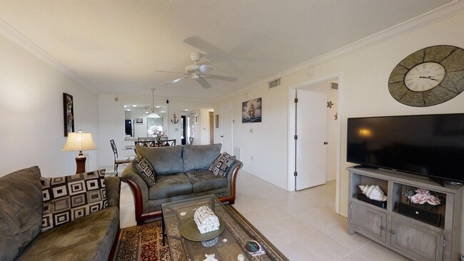 Building Photo - 7203 Curtiss Ave