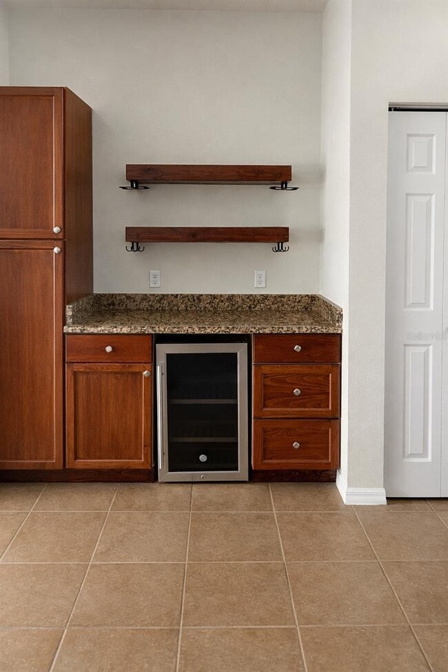 Building Photo - 1525 Cloverbay Ln