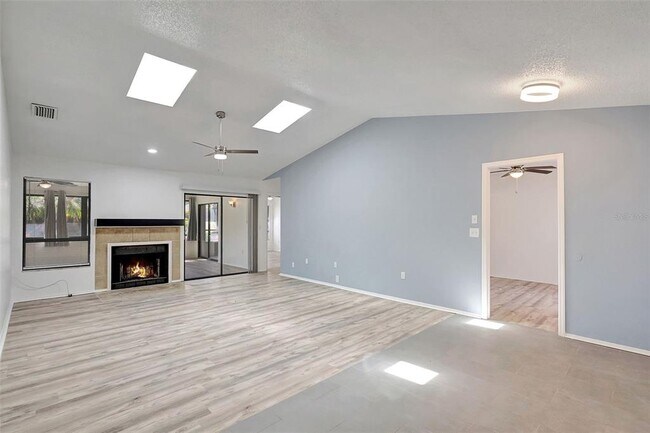 Building Photo - 107 Parkside Colony Dr