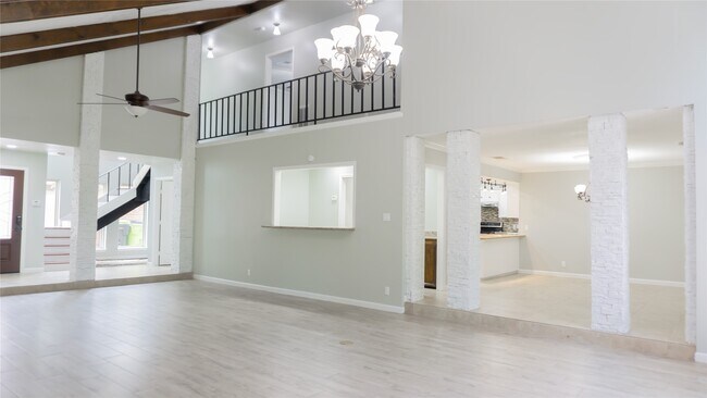 Building Photo - 3406 Deerwood Ln
