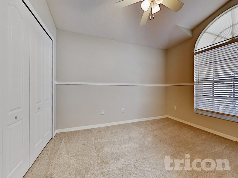 Building Photo - 30812 Midtown Ct