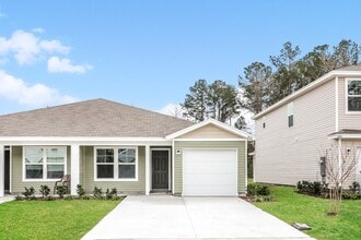 Building Photo - 45335 Red Brick Dr