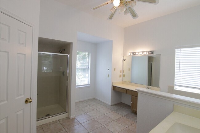 Building Photo - 1238 Manchester Cir