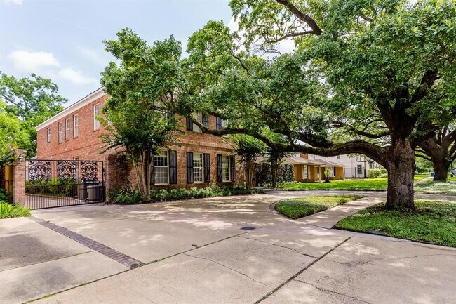 Building Photo - 3822 Overbrook Ln