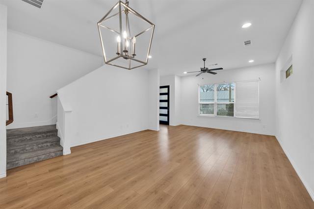 Building Photo - 2825 Stanley Ave