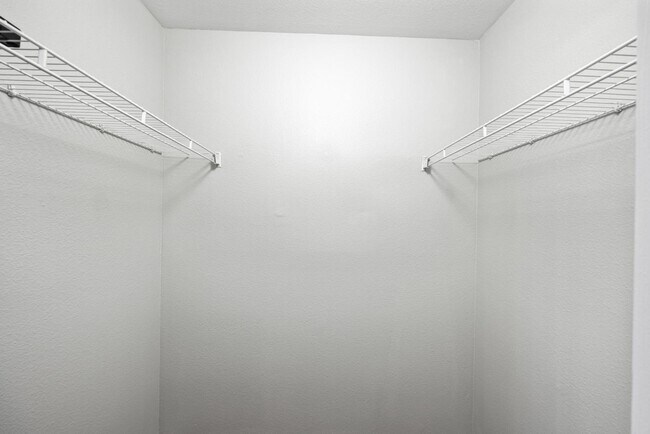 Building Photo - 9516 Amberdale Ct