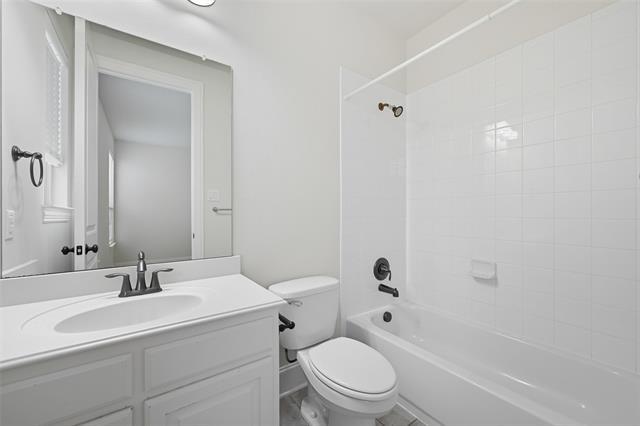 Building Photo - 447 Dry Canyon Dr