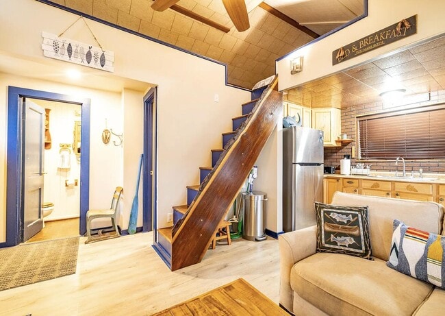 Building Photo - 2555 Melvin Rd