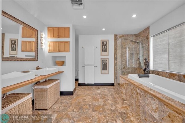 Building Photo - 1200 Guava Isle