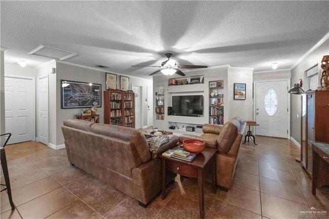 Building Photo - 13 Roosevelt St