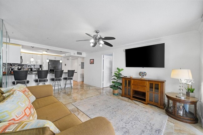 Building Photo - 401 Ocean Dr