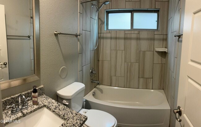 Building Photo - 10129 Red Vly