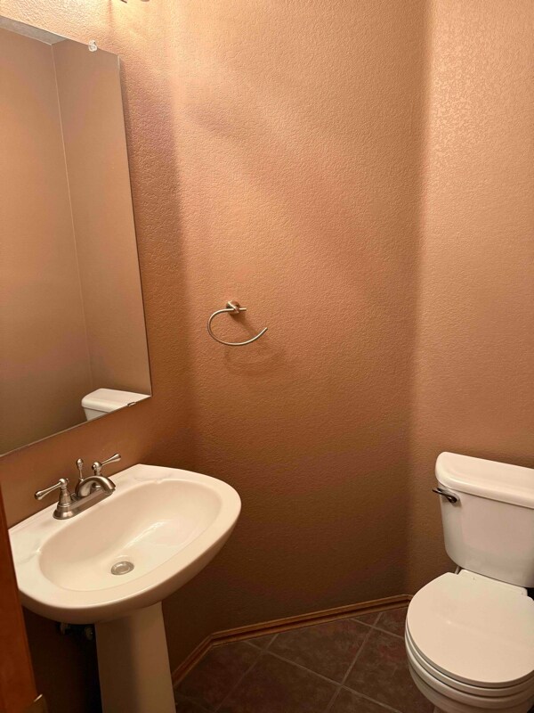 Building Photo - 9302 Wolfe Dr