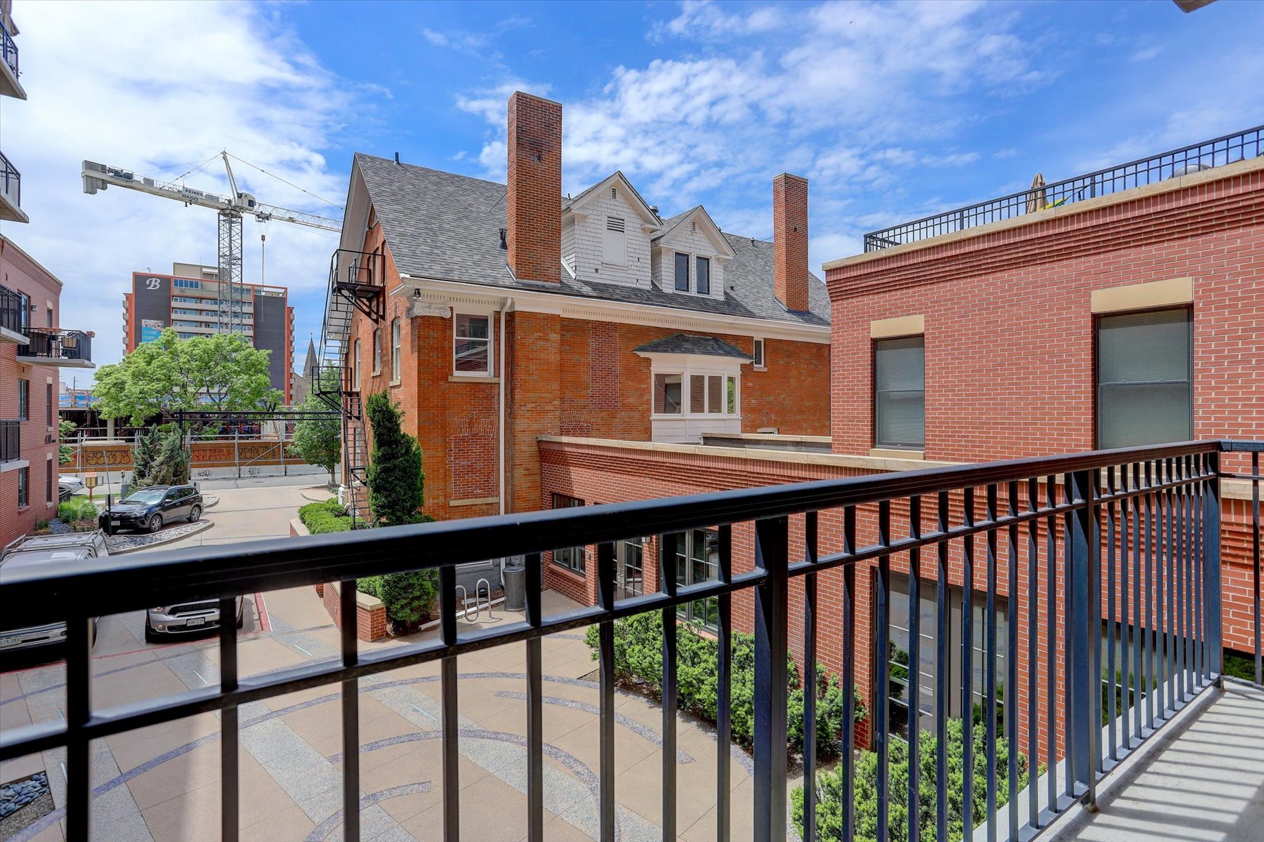 Balcony - 410 Acoma St