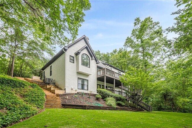 Building Photo - 700 S Brighton Ct