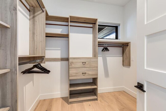 Building Photo - 115 110th Pl SE